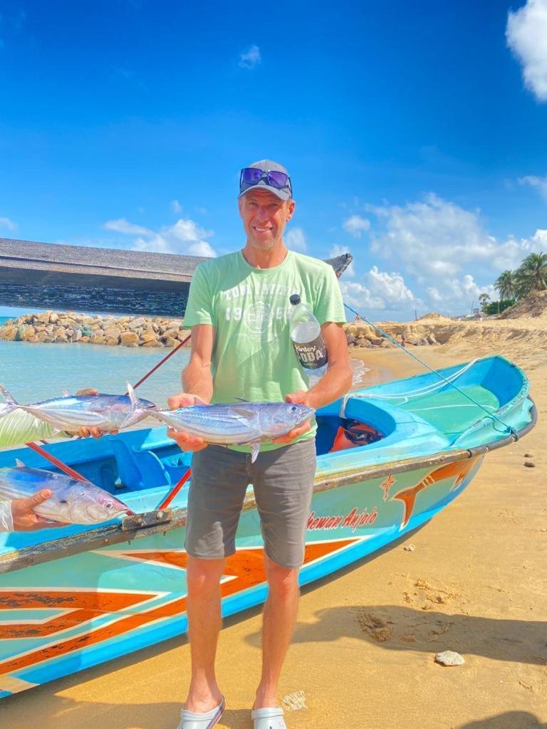 Blue Waves Kite Surfing Beach Resort Kalpitiya Exterior foto